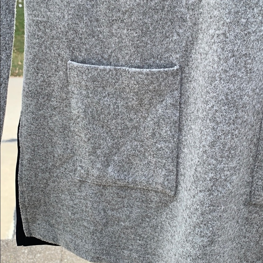 Ann Taylor Long Sleeved Top - Picture 3 of 6